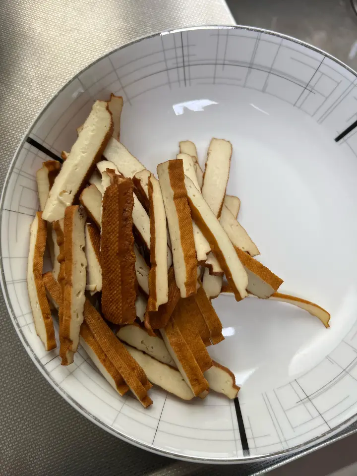 肉丝笋丝炒豆干 第 9 步