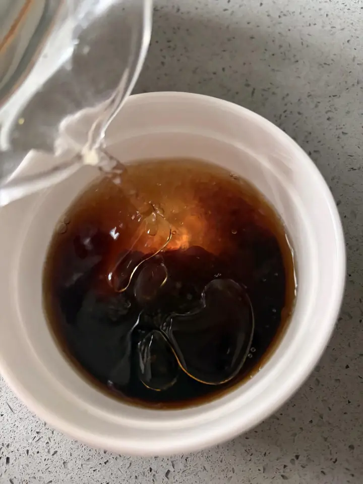 蒜香砂锅焗鲈鱼 第 5 步