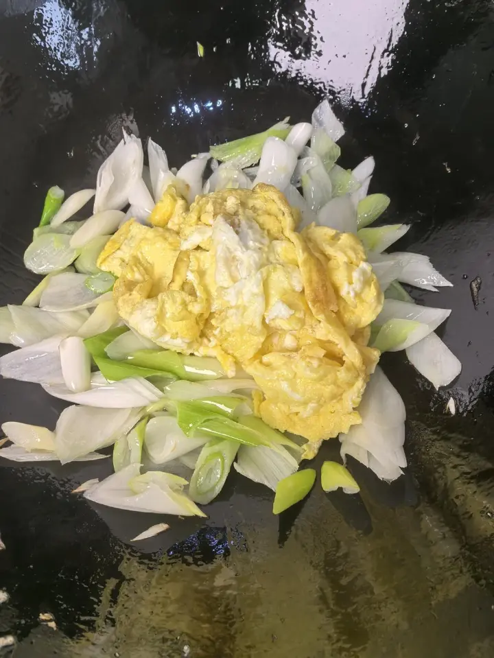 大葱炒鸡蛋 第 8 步