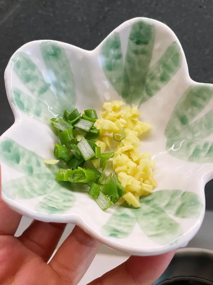 牛肝菌五花肉焖饭 第 4 步