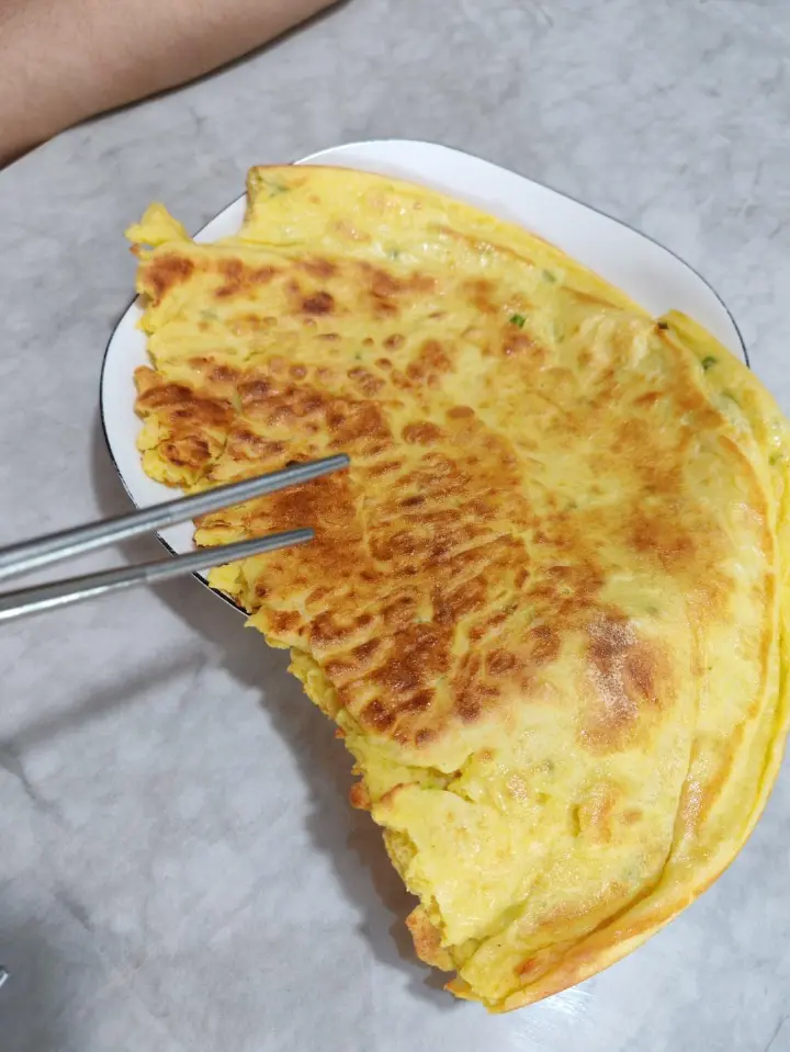 葱花鸡蛋饼 第 3 步
