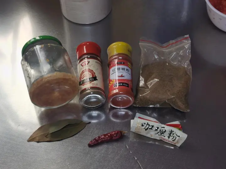 番茄红烩咖喱鸡 第 2 步