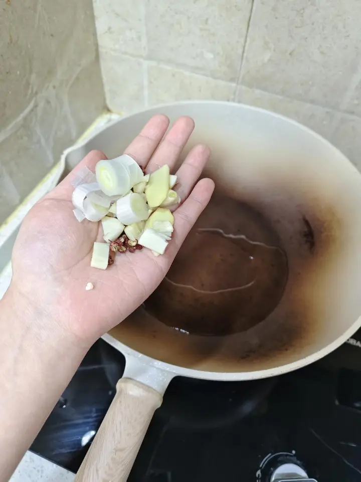 爆炒香辣鱿鱼 第 8 步