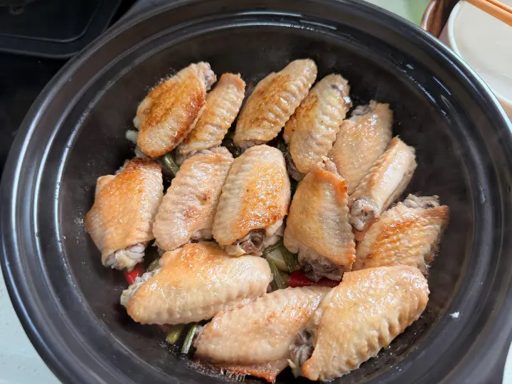 砂锅沙姜盐焗鸡翅 第 7 步