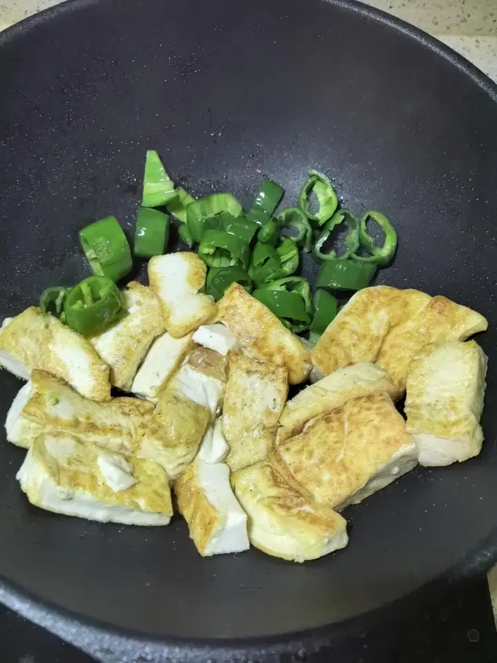 青椒烧豆腐 第 2 步