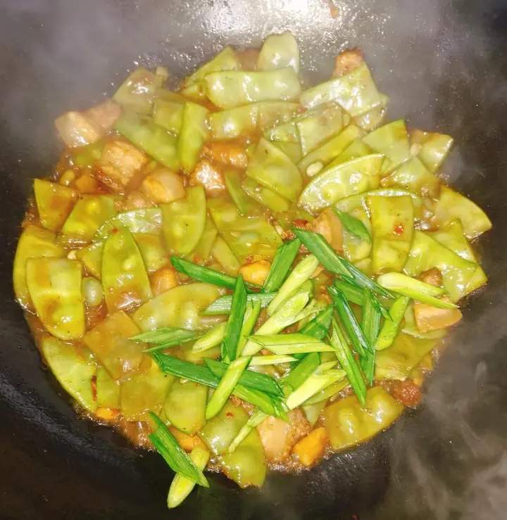 扁豆炒五花肉 第 9 步