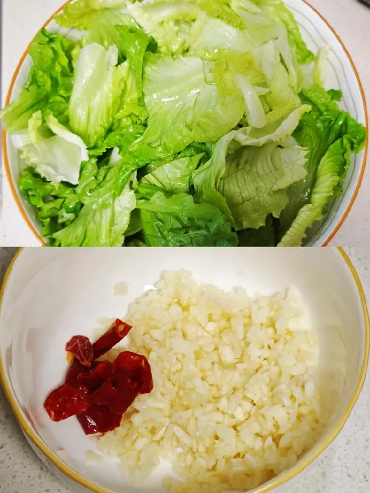 蒜末炒生菜 第 1 步