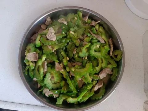 苦瓜炒瘦肉