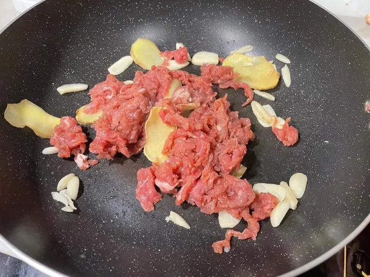 小炒黄牛肉 第 7 步