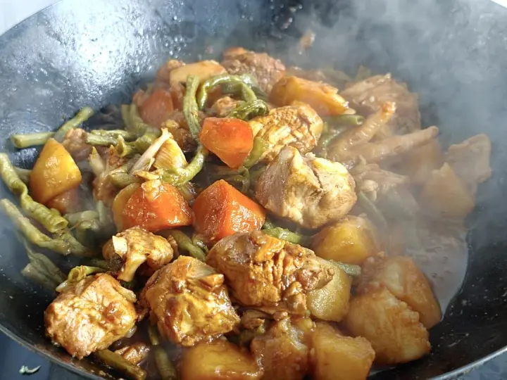 东北家常炖排骨鸡肉 第 12 步