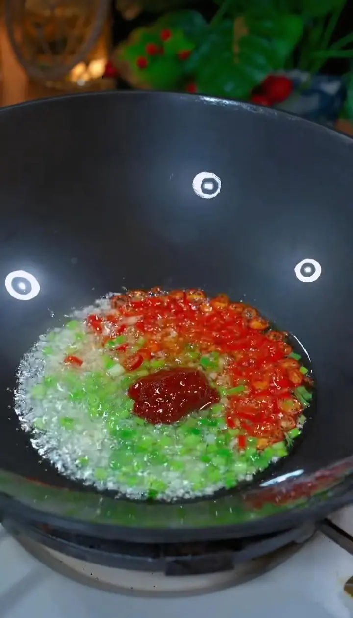豆芽炒香干 第 3 步