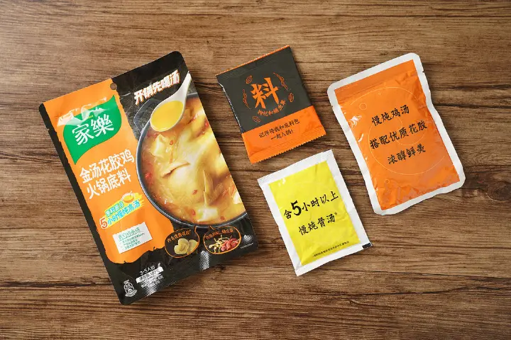 金汤花胶海参炖老鸽 第 2 步