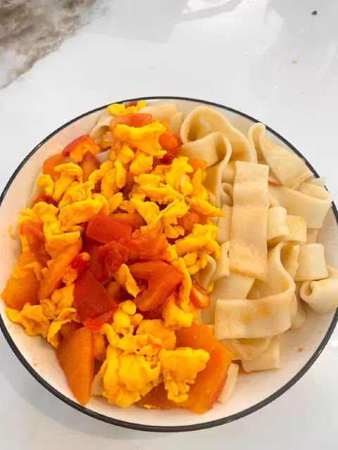 西红柿鸡蛋宽面