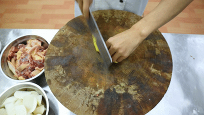 老鸭萝卜汤 第 4 步