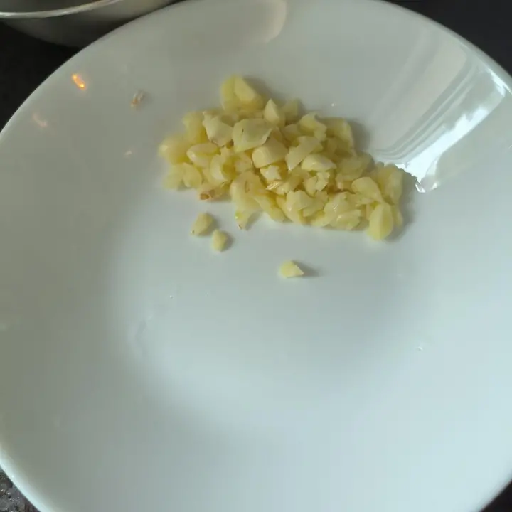 西红柿炒苦瓜 第 2 步