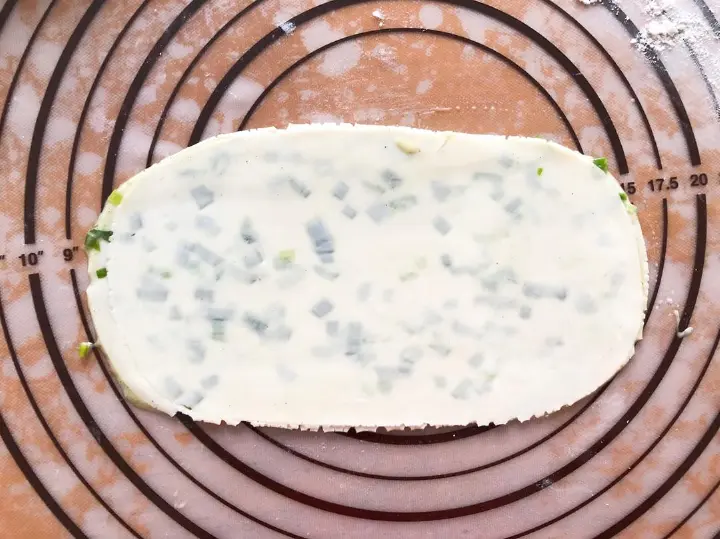 饺子皮葱油饼 第 7 步