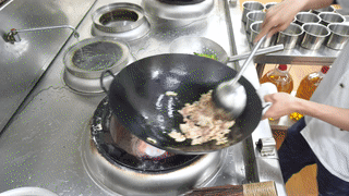 家常小炒肉 第 14 步