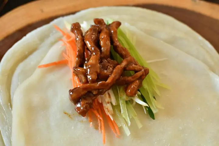 京酱肉丝卷 第 16 步