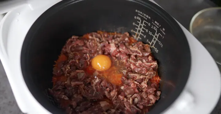 番茄牛肉火锅底料焖饭 第 7 步