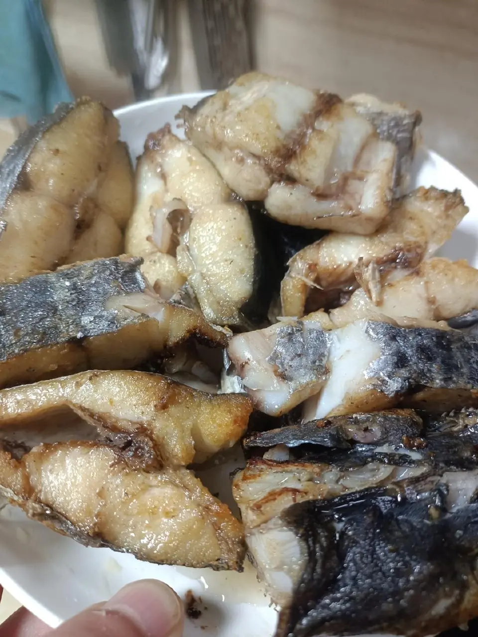 香煎半干鲅鱼成品图