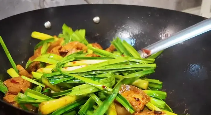 回锅肉 第 13 步