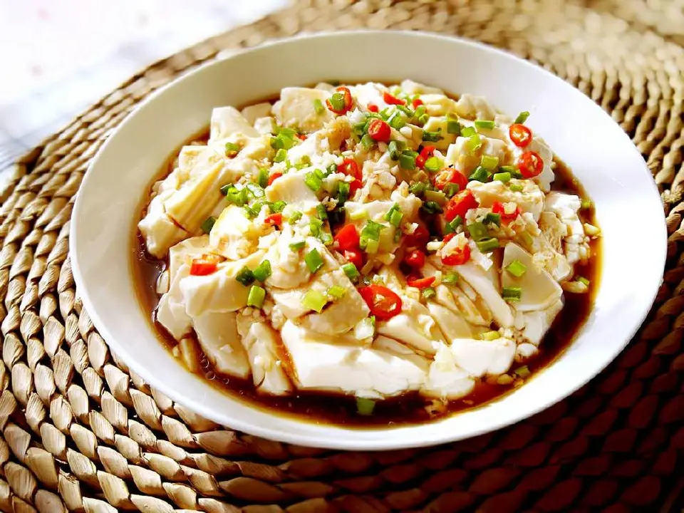凉拌软白玉豆腐成品图