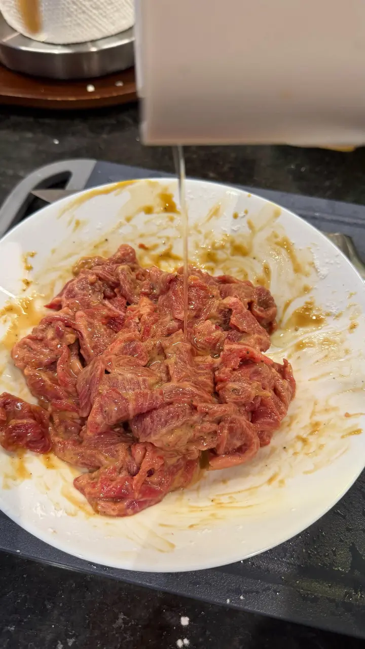 西红柿牛肉炒鸡蛋 第 4 步