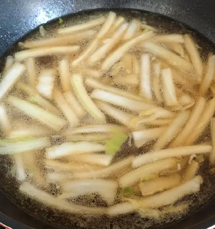 鱼丸炖白菜 第 7 步