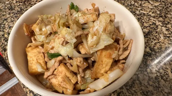 家常豆腐炒肉丝 第 12 步