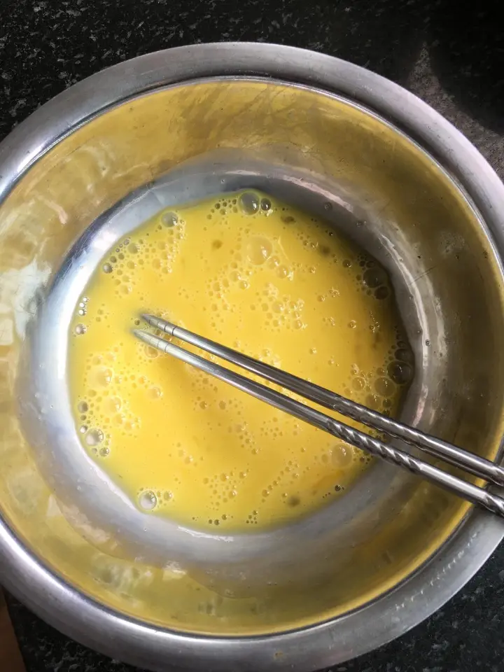 鸡蛋牛奶烤燕麦 第 2 步