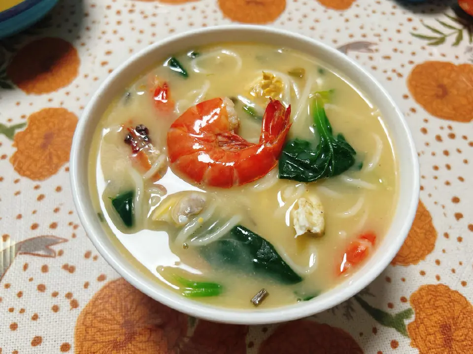 鲍鱼海鲜面成品图