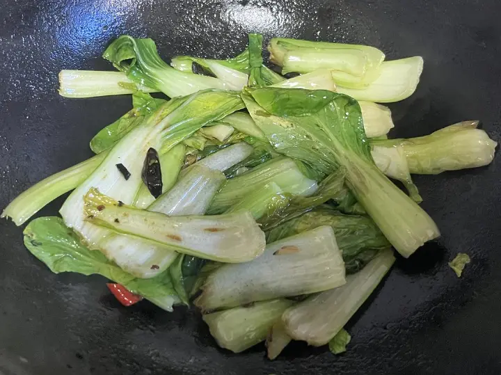 炝炒小白菜 第 3 步
