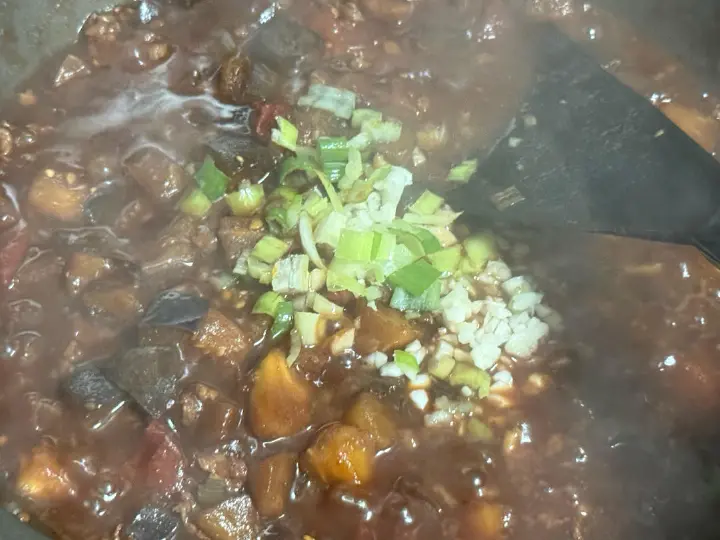 肉末西红柿茄丁面 第 6 步