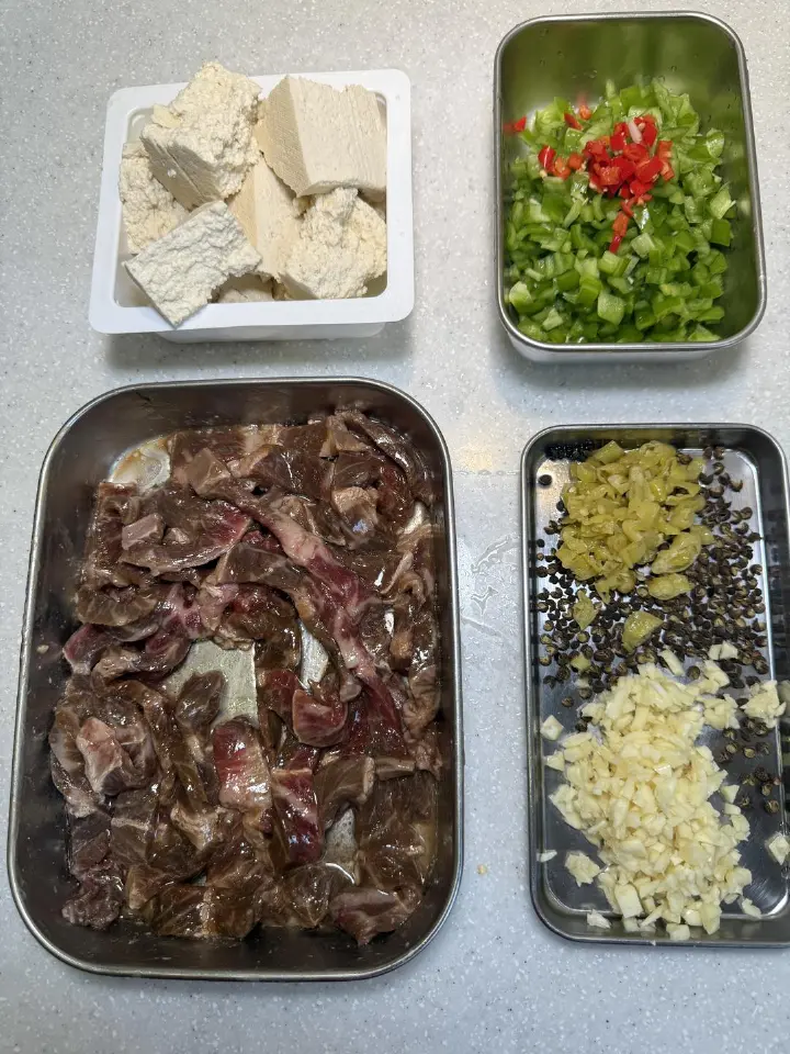 椒麻牛肉豆腐 第 2 步