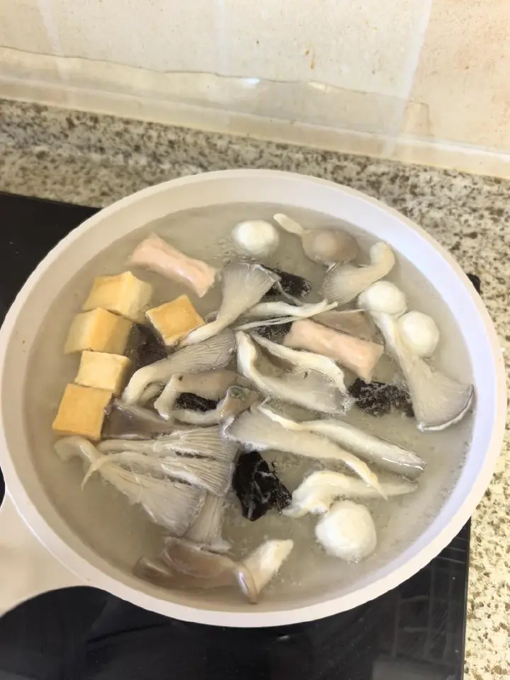 奶香麻辣烫 第 2 步