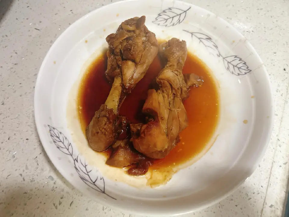 卤鸡腿成品图
