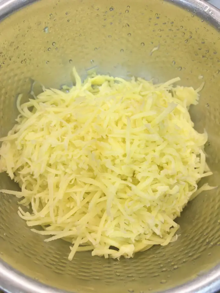 家常土豆饼 第 1 步