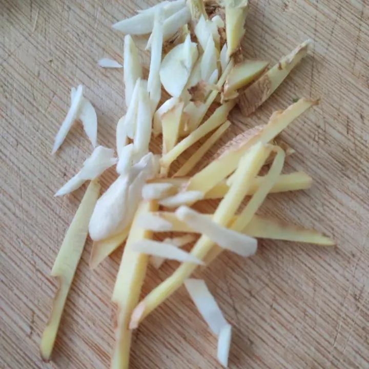 番茄炒丝瓜 第 2 步