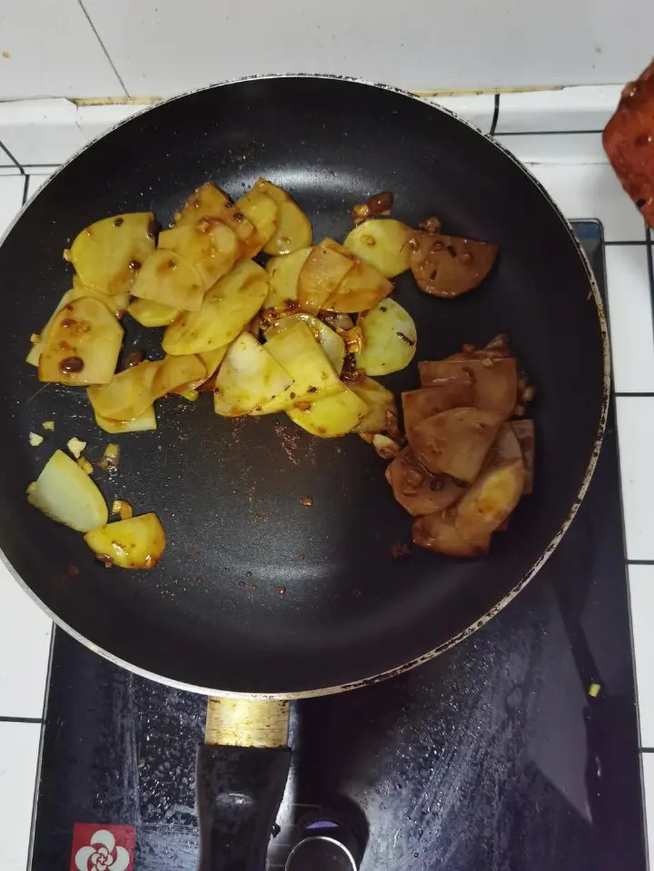 土豆片炒肉 第 8 步