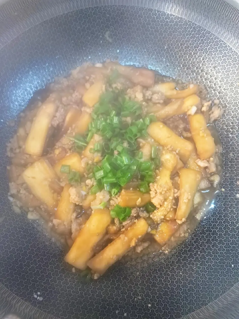 肉末茄子成品图