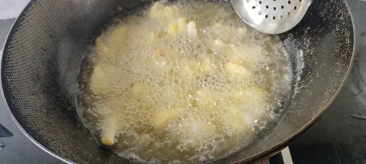 椒盐豆腐鱼 第 12 步