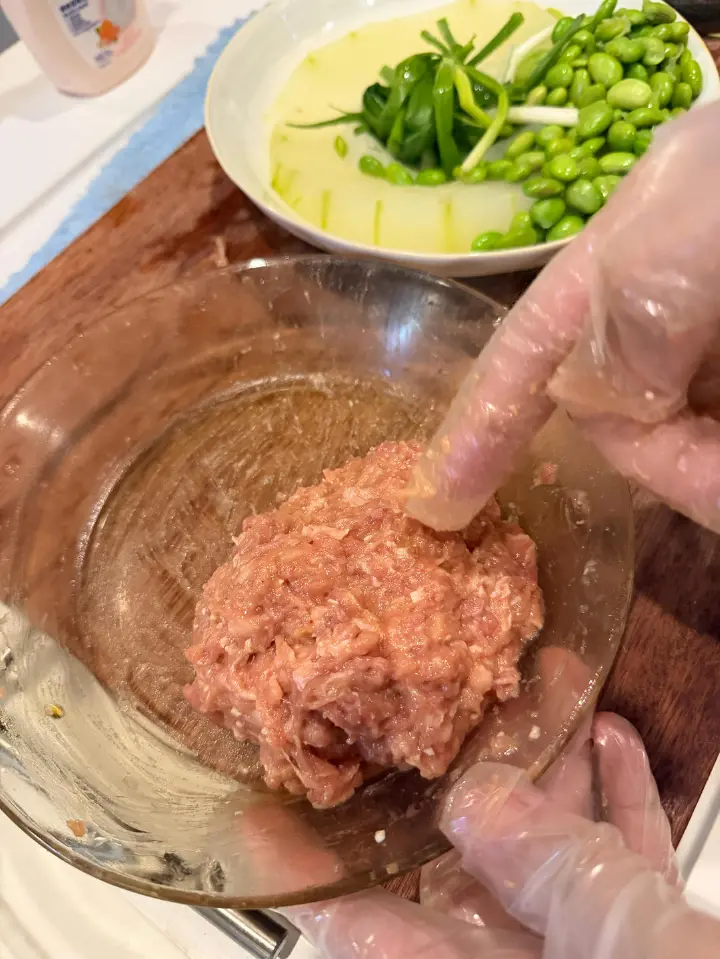 肉末咸蛋黄毛豆蒸冬瓜 第 4 步