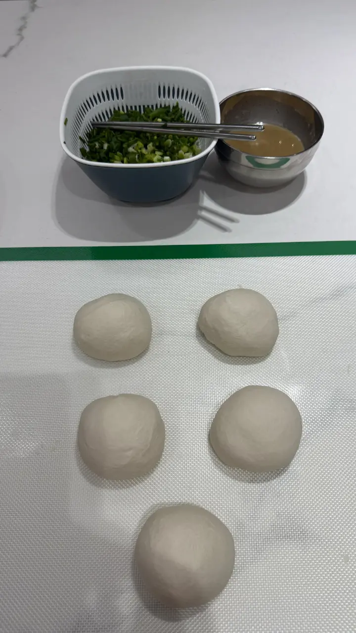 香酥葱油饼 第 6 步