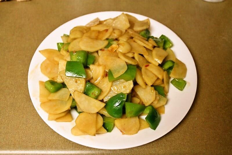 青椒炒土豆片成品图