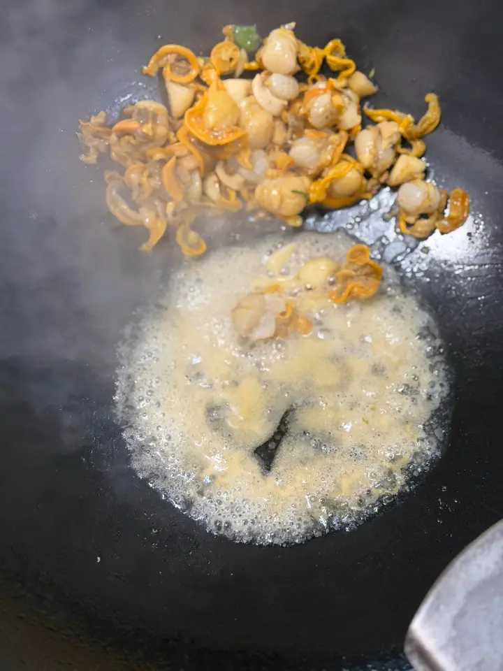 丝瓜炒扇贝肉 第 4 步