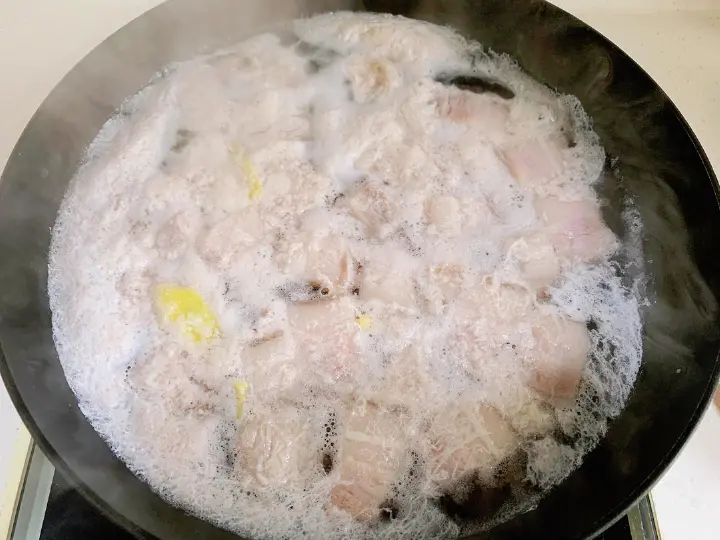 笋干红烧肉 第 2 步