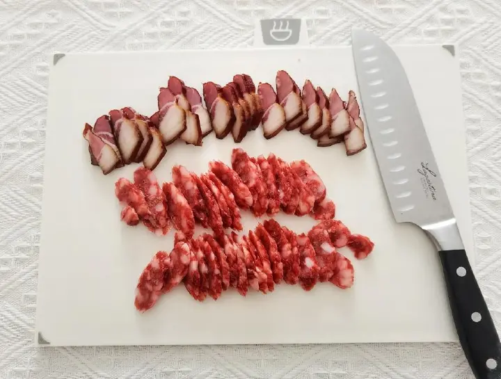 双拼腊味煲仔饭 第 4 步