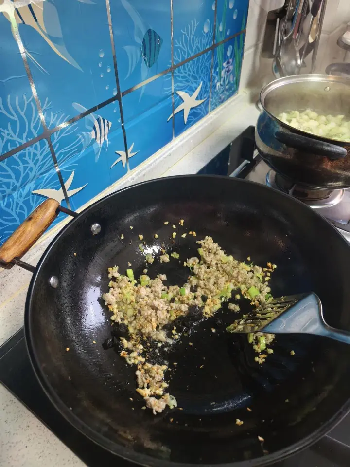菜花炒肉 第 8 步