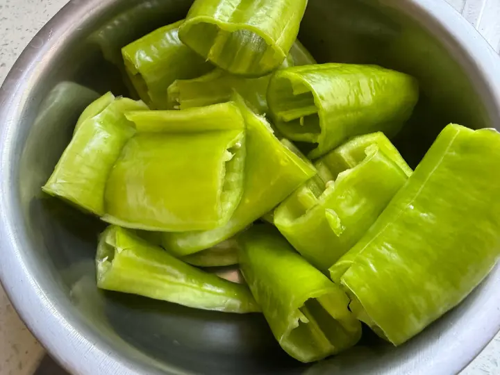 虎皮尖椒 第 1 步