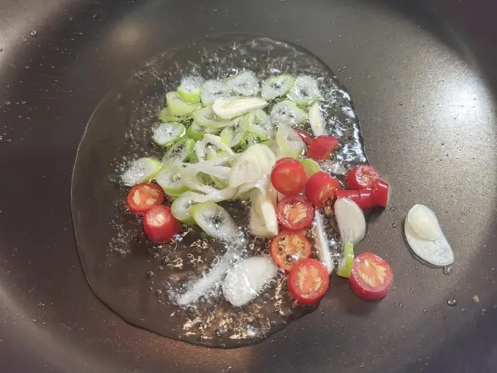 茭白炒鸡胸肉 第 5 步